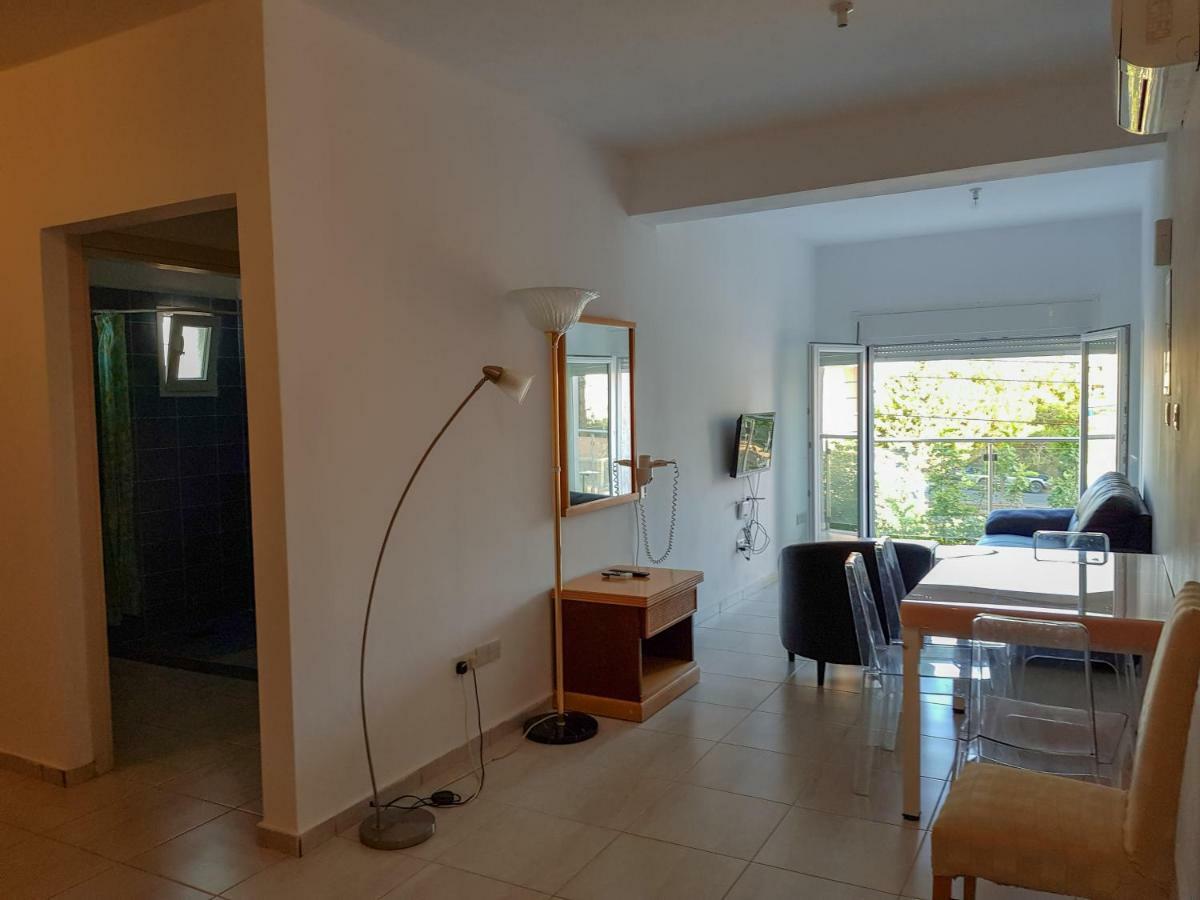 Paphos Apartments 外观 照片